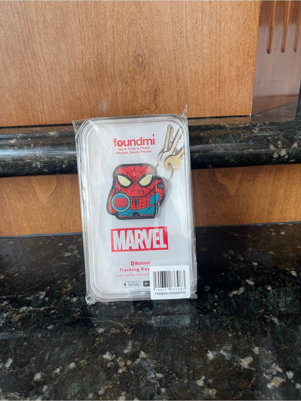 Marvel Spider-Man Bluetooth Tracking Keyring - Red/Black